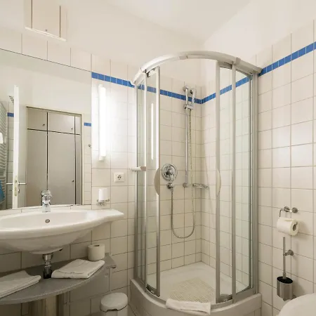 Kaiservillen - 1-raum-ferienwohnung Mit Terrasse D103 * Ostseebad Heringsdorf